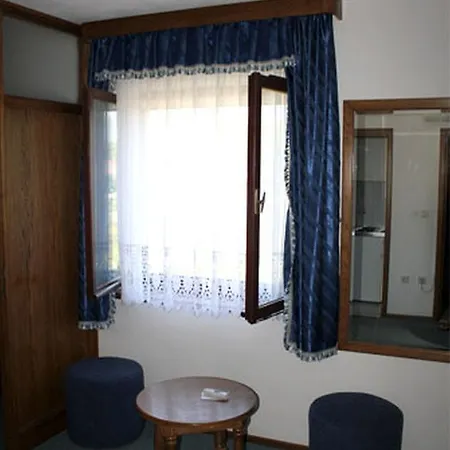 Neda Povlja * Povlja (Brac)